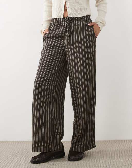 New Look Petite satin wide leg trousers in brown stripe, 2 of 5
