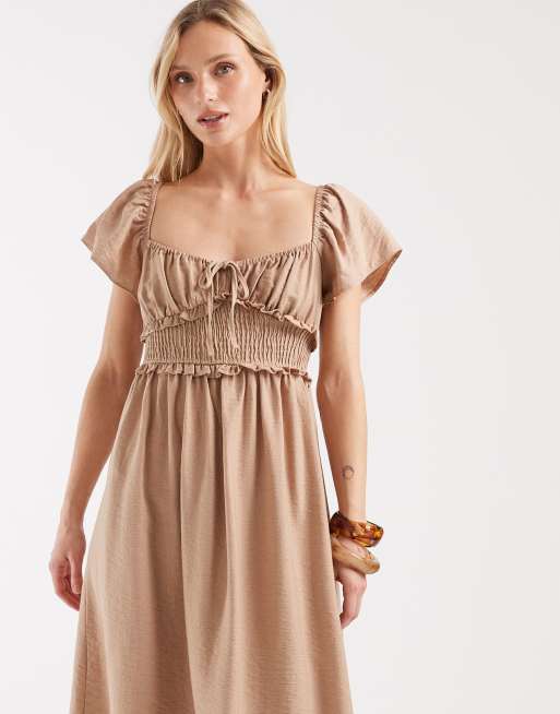 New Look Petite shirred detail midi dress in camel, 4 of 4