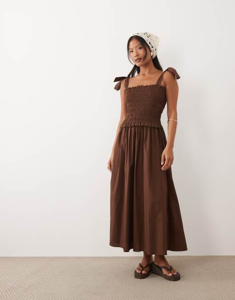 New Look Petite shirred tie strap midi dress in brown - view 1