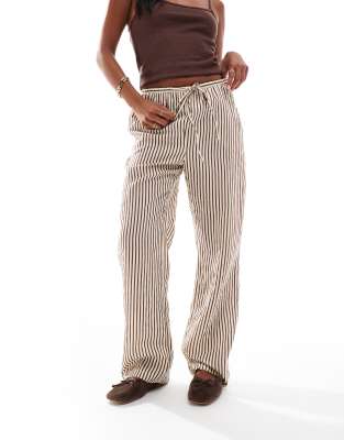New Look Petite stripe wide leg trouser in brown - view 1