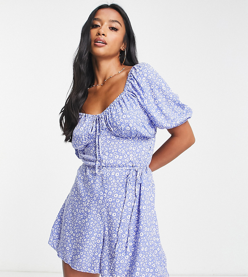 New Look Petite Sweetheart Neck Playsuit In Blue Floral