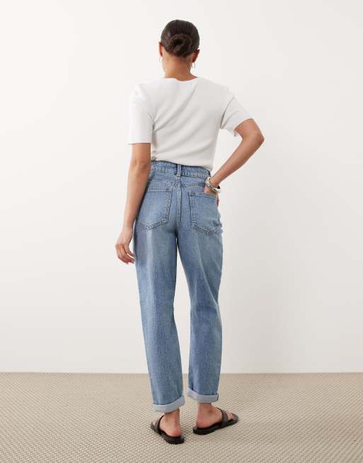 New Look Petite tori ripped mom jean in blue, 3 of 5