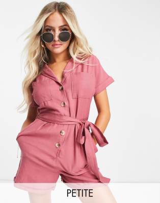 New Look Petite - Utility-Playsuit in Rosa mit Taillengürtel