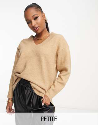 New Look Petite v neck sweater in camel-Neutral