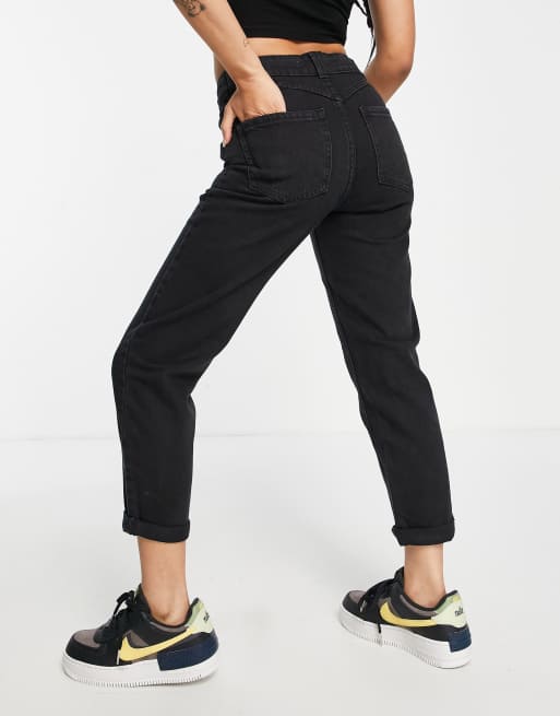 Black mom jeans new hot sale look