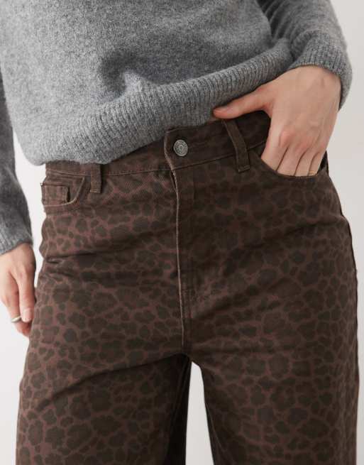 New Look Petite wide leg jeans in brown leopard, 3 of 5