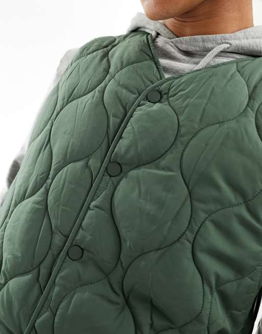 New Look – Pikowany bezrękawnik w kolorze khaki, 2 z 4