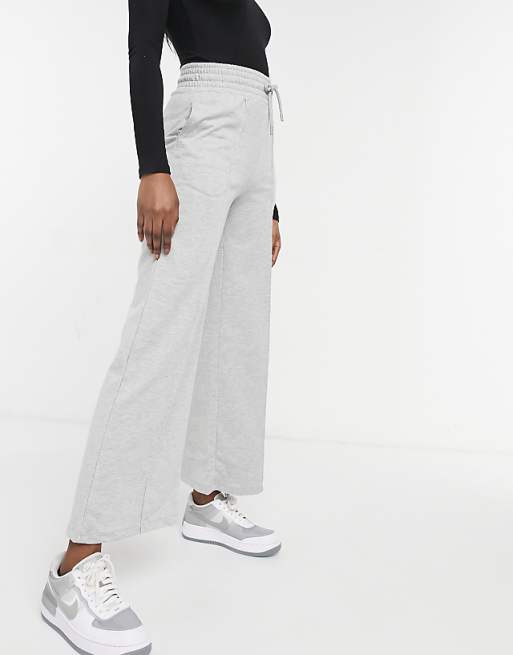 New Look pintuck wide leg sweatpants in mid gray | ASOS