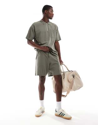 New Look pique short co-ord in khaki-Green