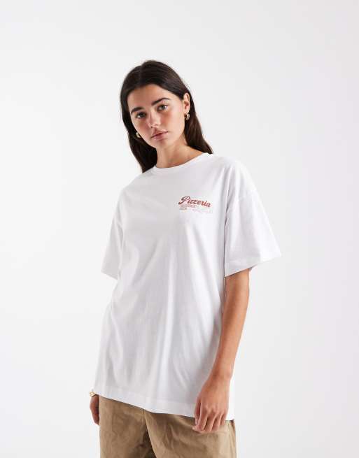 New Look pizzeria printed oversized tee in white, 2 of 4