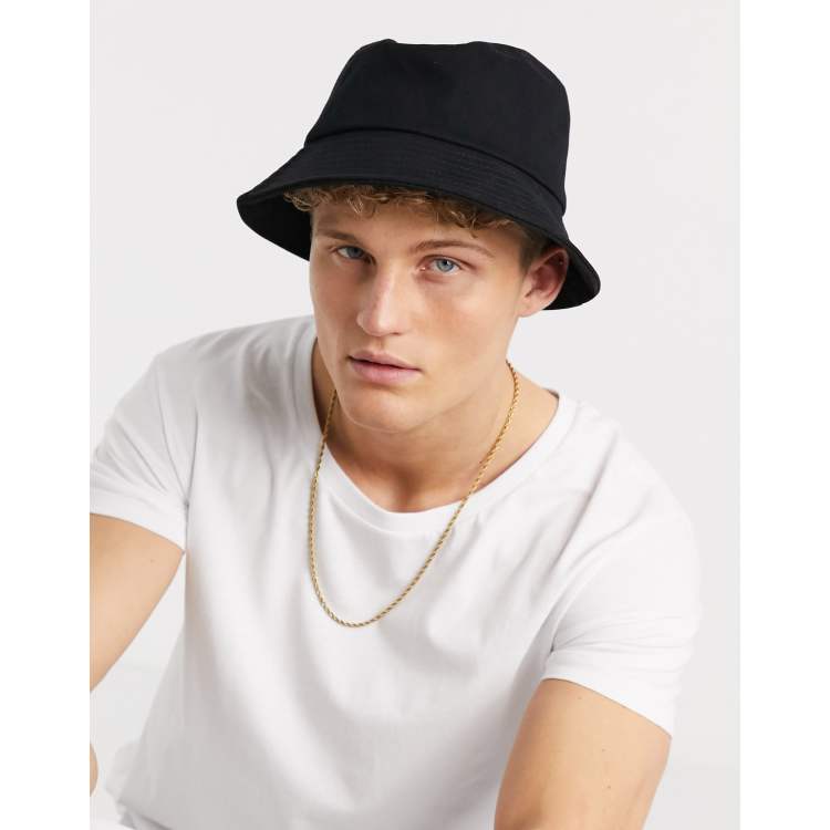 New Look Plain Bucket Hat in ecru-White