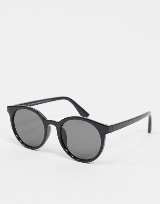 New Look plastic round sunglasses in black