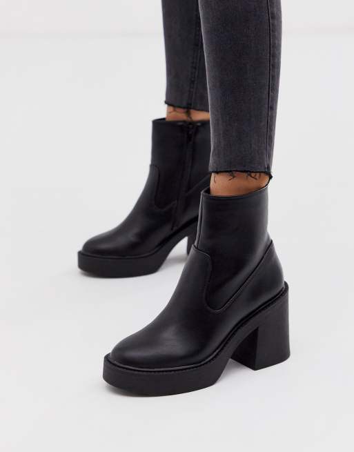 New Look platform heeled boots in black | ASOS