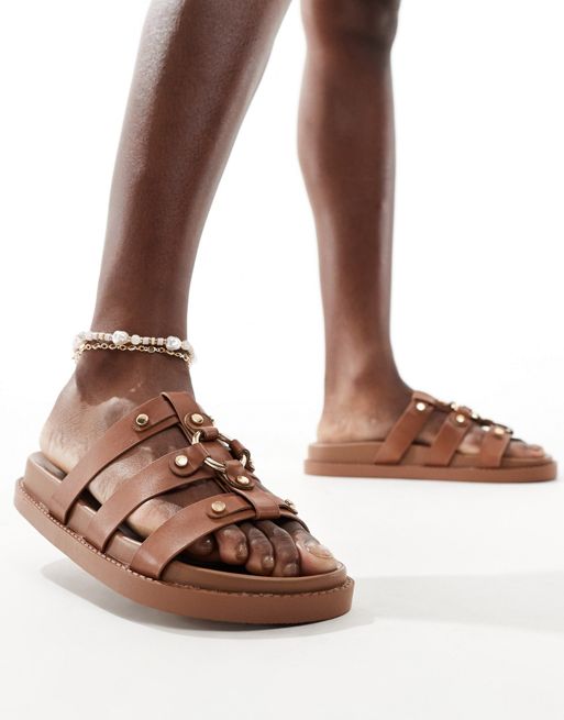 New Look - Platte sandalen met dikke zool en bandjes in bruin