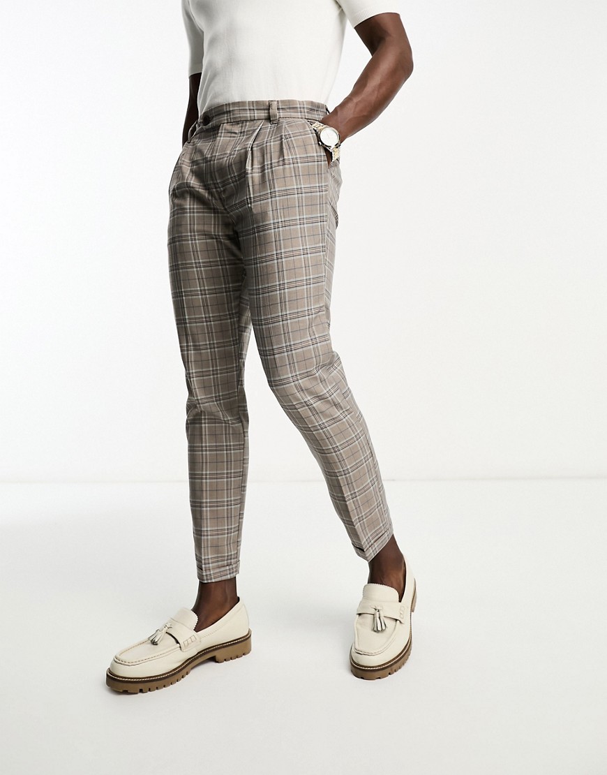 New Look pleat front smart tapered pants in brown plaid