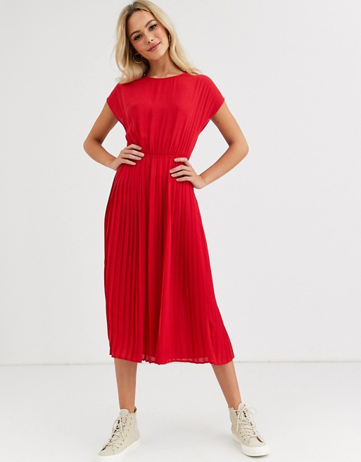 New Look pleated midi dress in red