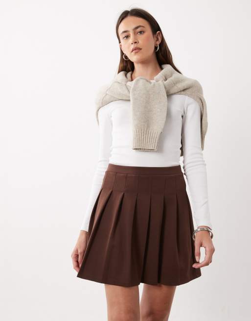 New Look pleated mini skirt in brown, 2 of 5