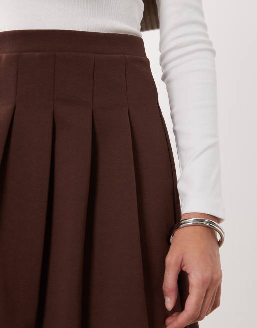 New Look pleated mini skirt in brown, 4 of 5
