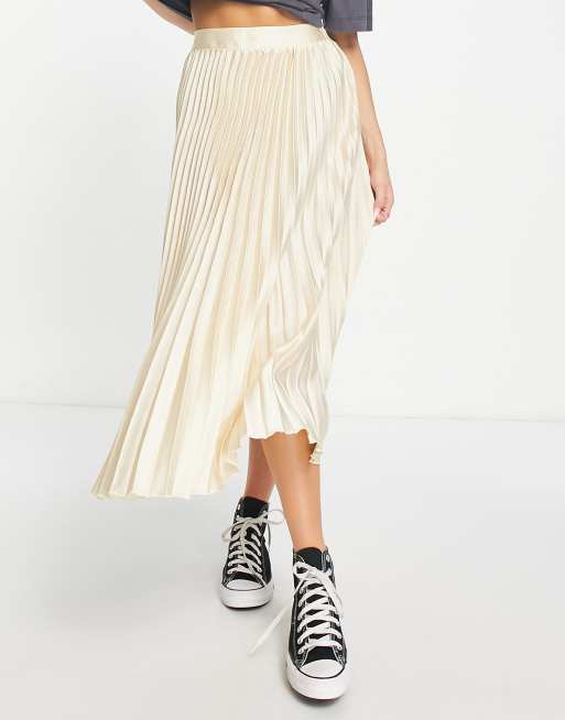 New Look pleated satin midi skirt in champagne, 2 of 4