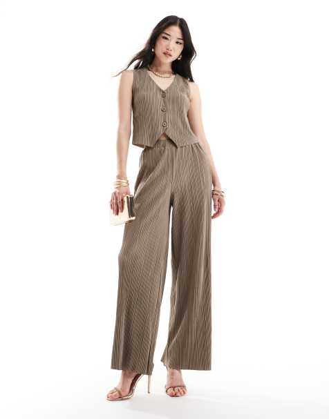 New Look plisse wide leg trousers in brown - view 1