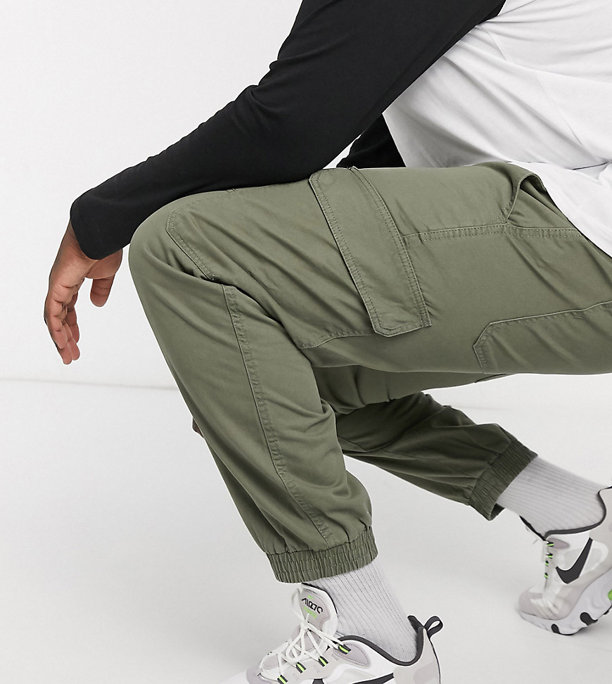 New Look Plus cuffed cargo trouser in khaki-Green