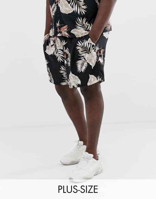 New Look Plus – Schwarze Shorts mit Blattmuster, Kombiteil