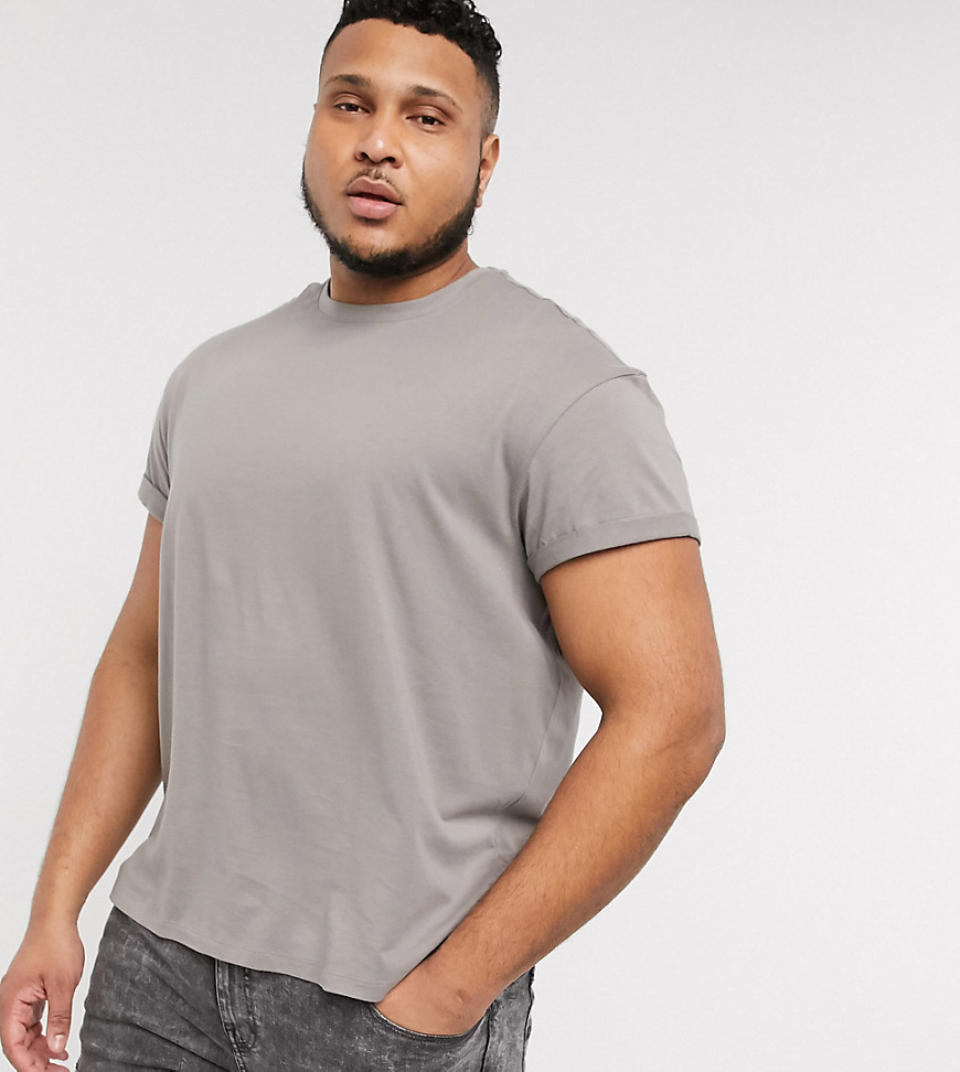 New Look Plus - T-shirt con maniche con risvolto grigio chiaro