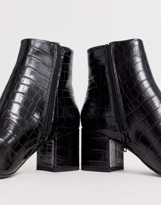 new look pointed block heeled boots in black croc