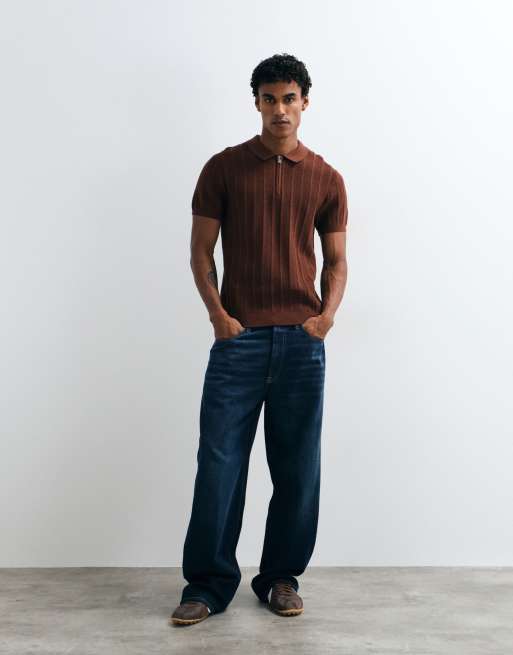New Look polo a maniche corte con zip corta e texture marrone scuro, 3 di 5