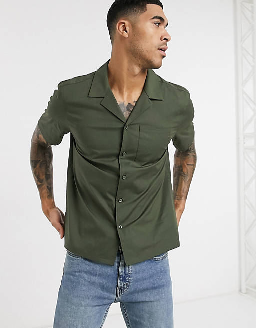 New Look poplin revere short sleeve shirt in khaki | ASOS