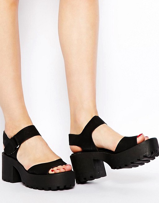 New Look | New Look Pounce Black Chunky Cleated Sole Mid Heel Sandals