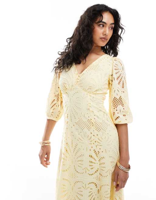 fitted lace wedding dress Orientique main image 1