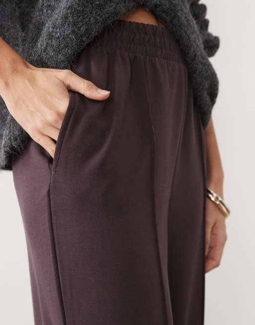 New Look Premium wide leg jogger co-ord in dark burgundy, 3 of 5