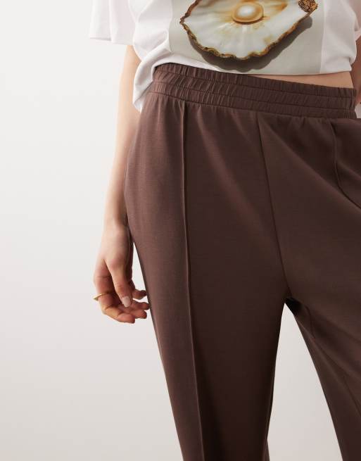 New Look premium wide leg trackies in brown, 3 of 5