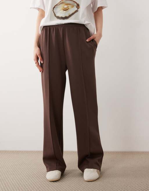 New Look premium wide leg trackies in brown, 4 of 5