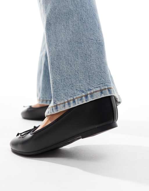 New Look PU ballet flats in black | ASOS