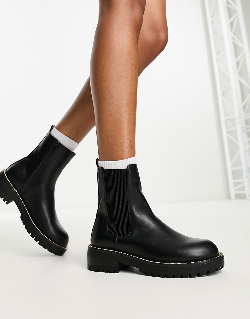 New Look PU chain detail chelsea boot in black