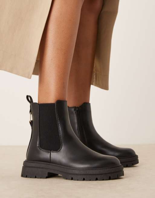 New Look PU chunky chelsea boot in black