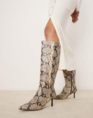 New Look pu heel knee boot in snake print-White