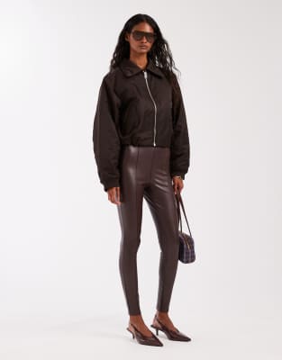 New Look - PU-Leggings in Dunkelbraun-Brown