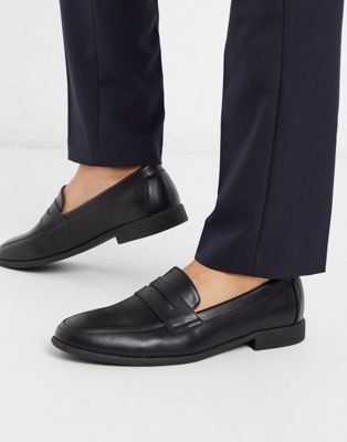 New Look PU penny loafer in black | ASOS