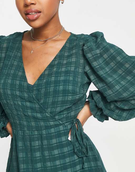 Green wrap dress sales long sleeve