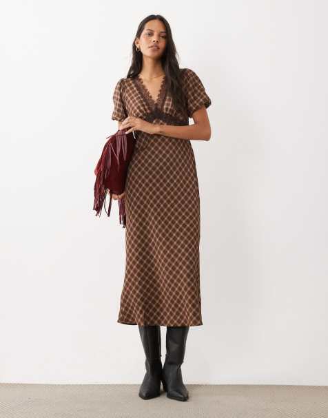 New Look puff sleeve midi dress in brown check - view 1