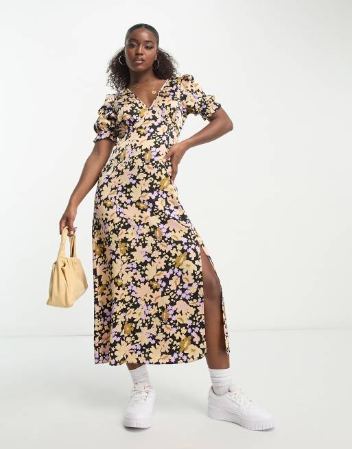 New Look puff sleeve midi dress with side split in black floral