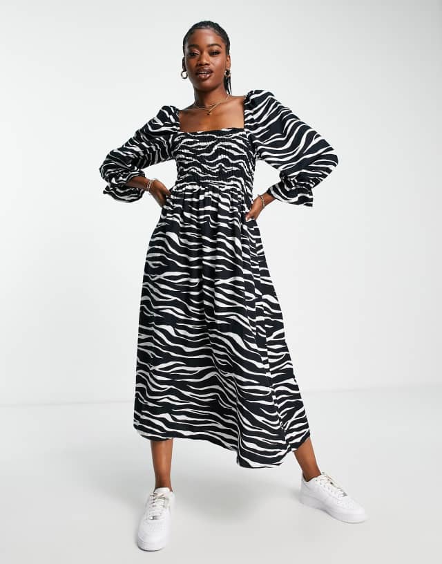 New Look puff sleeve shirred top midi dress in zebra print