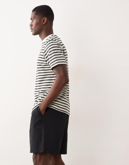 New Look pull on parachute shorts in black, 3 of 5