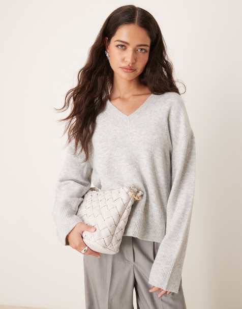 New Look – Pullover in Hellgrau mit V-Ausschnitt - view 1