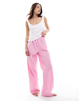 New Look - Pyjama avec débardeur et pantalon large style boxer - Rose rayé