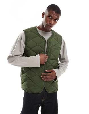 New Look New Look quilted gilet in khaki-Green