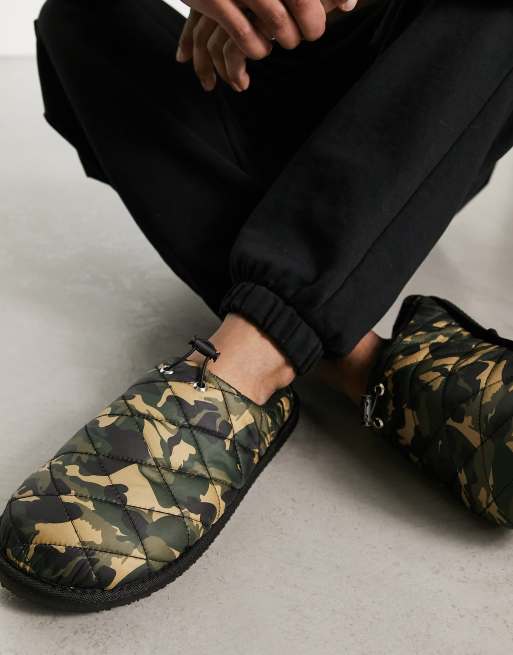 Mens camo best sale slip ons